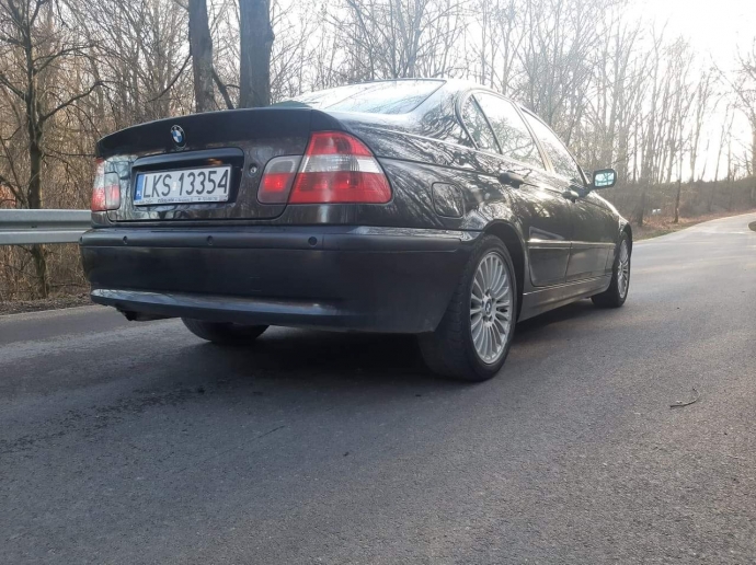 BMW Seria 3 • 2002 r. • Benzyna • Magdalena Strzyżewice 