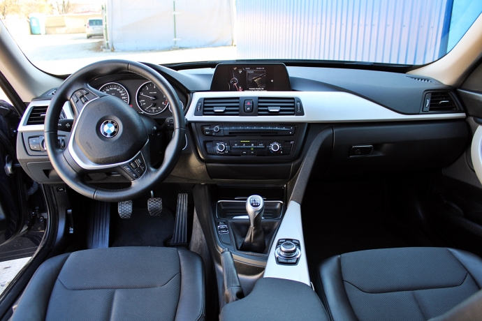 BMW 3GT • 2015 r. • Diesel • Auto Komis Nicola STRZEGOM